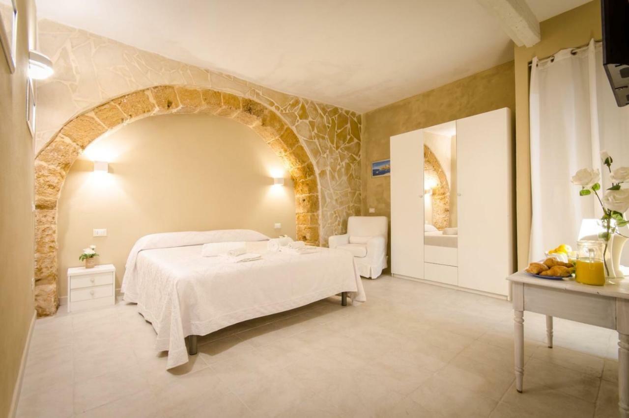 Апартаменты Casa "Il Castello" Сиракузы Экстерьер фото
